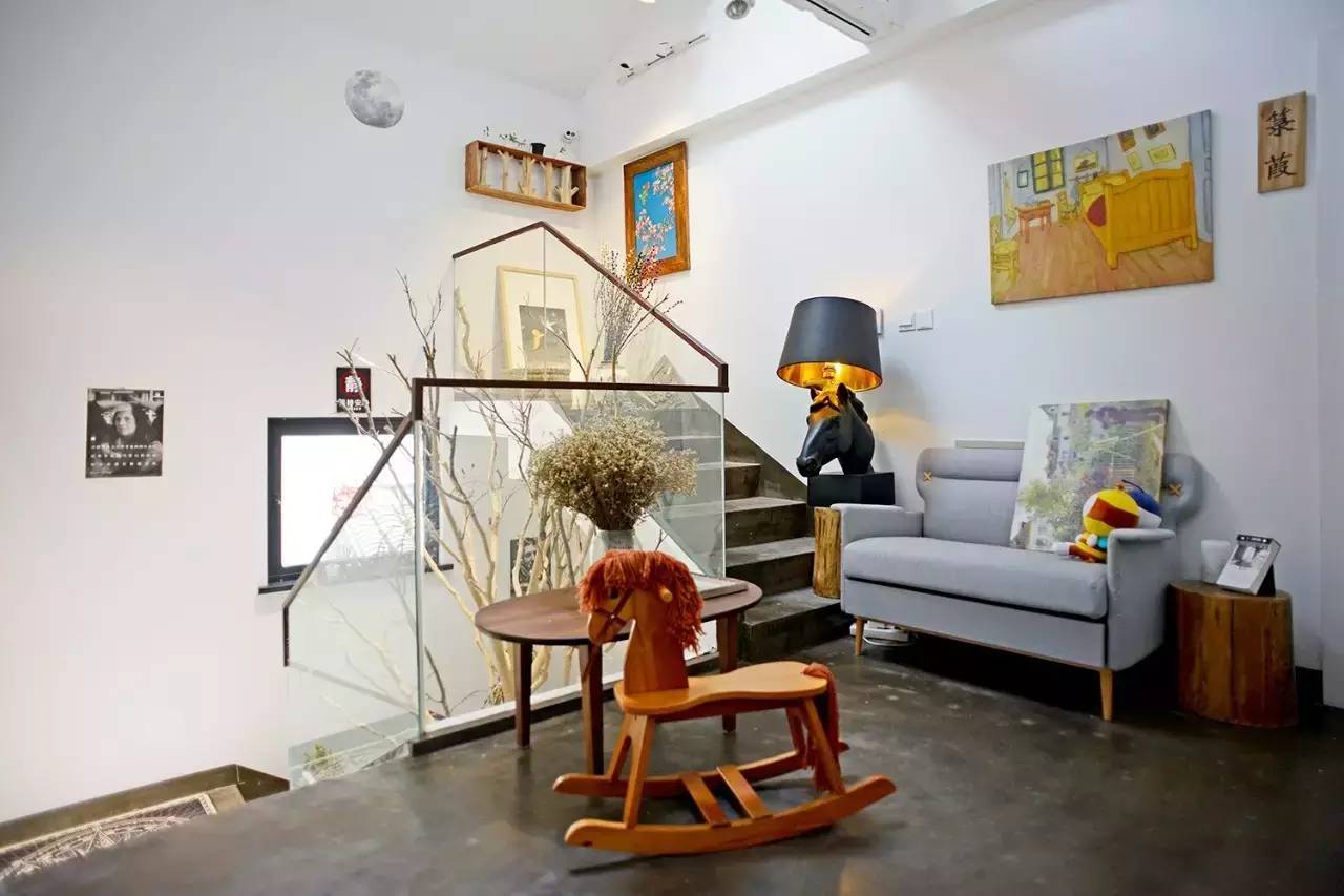 小日子生活館，選一本書過(guò)自己的生活方式