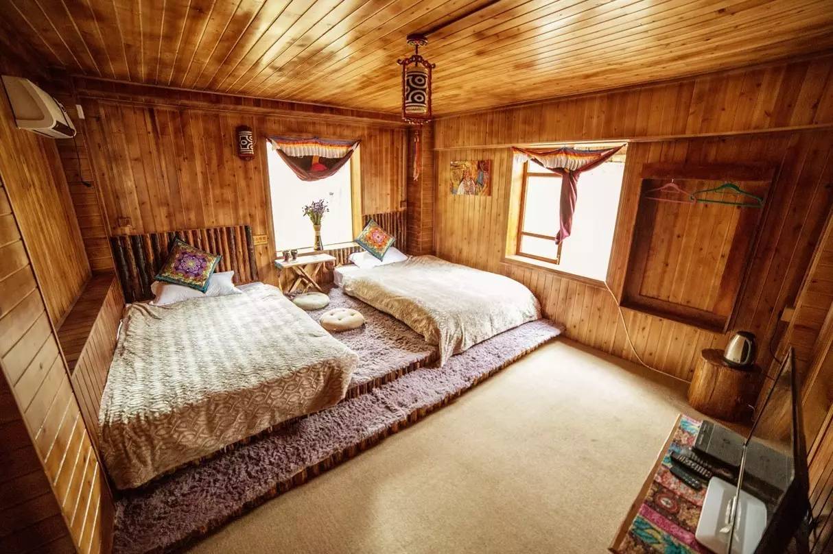 藝棧藏式客棧，我在等風(fēng)也在等你