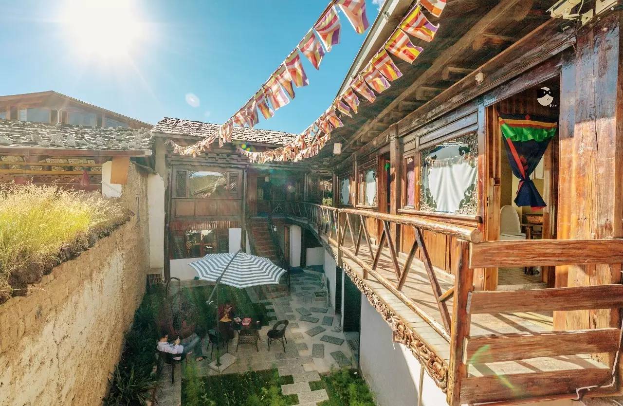 藝棧藏式客棧，我在等風也在等你