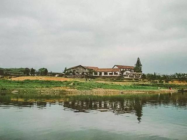 西坡千島湖民宿酒店，瓦爾登湖的自由生活