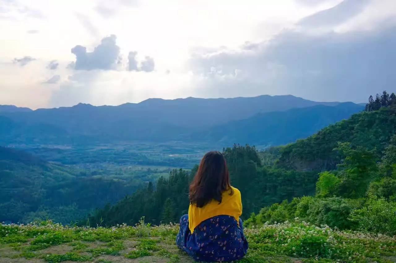南屏喜舍民宿，從南方飛入徽州白墻灰瓦的歸燕