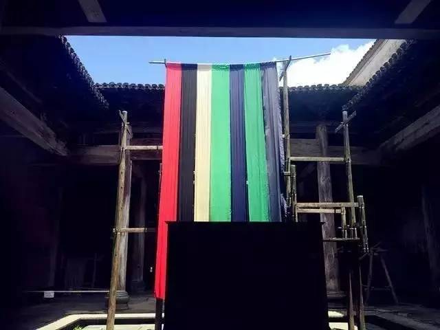 南屏喜舍民宿，從南方飛入徽州白墻灰瓦的歸燕