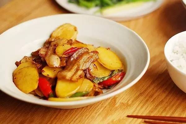 大來山樹屋民宿，喚醒古老村莊留住青山綠水