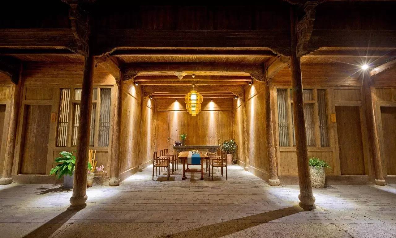 卓廬若家民宿，體味百年老宅的韻味