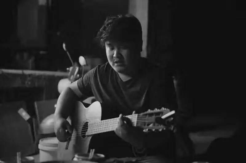 荒無舍民宿，山腳下日出而作日落而息