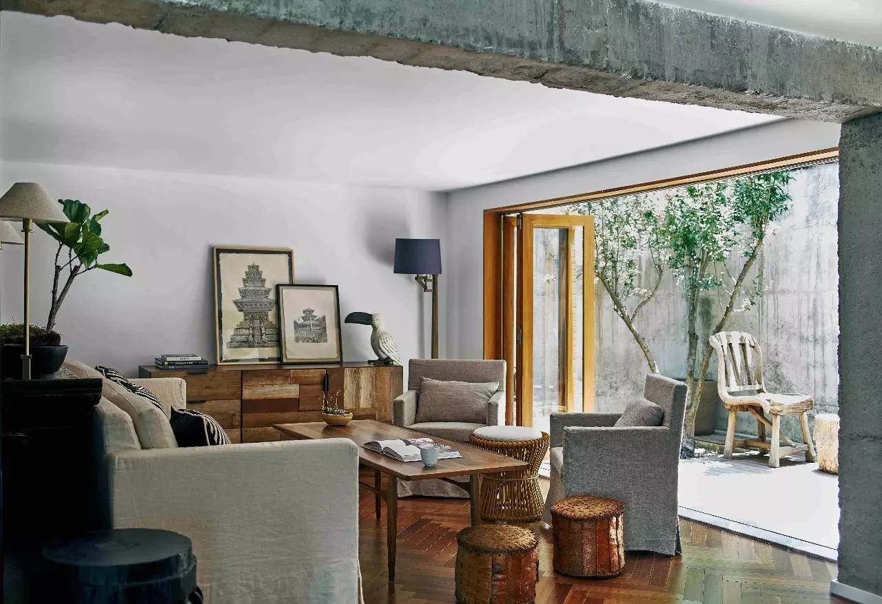 大理浥塵客舍，在山水間觀洱海日出望蒼山之巔