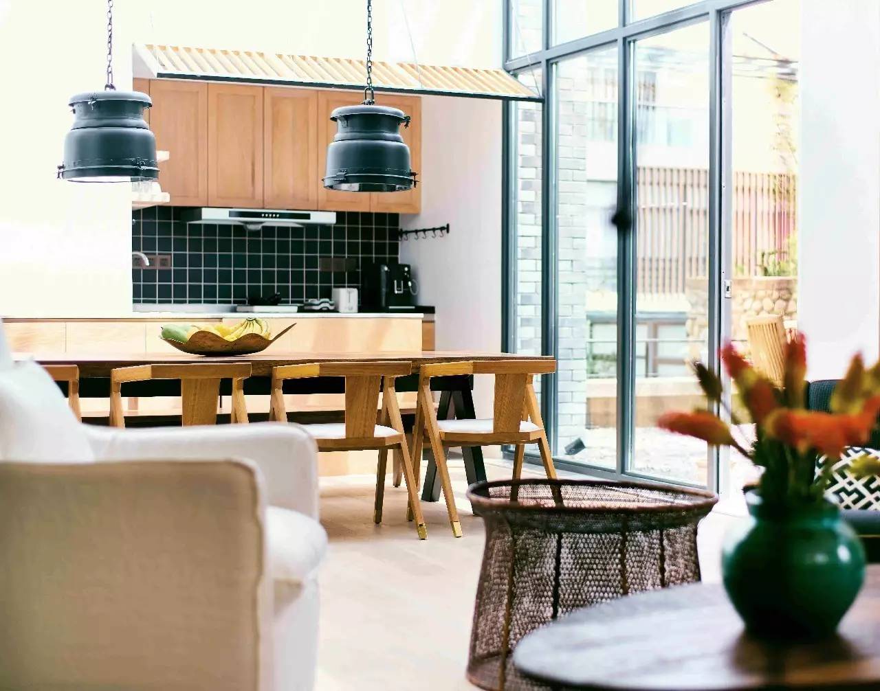 大理浥塵客舍，在山水間觀洱海日出望蒼山之巔