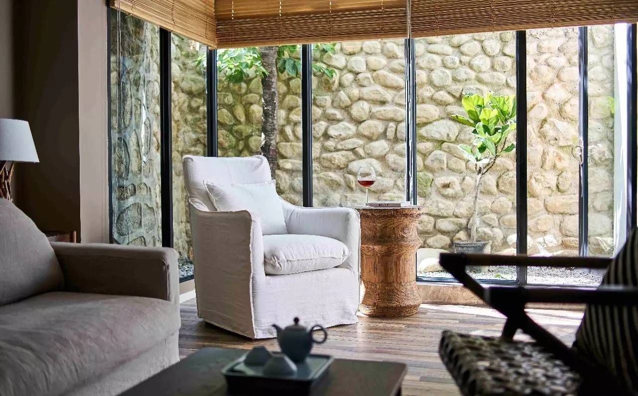 大理浥塵客舍，在山水間觀洱海日出望蒼山之巔