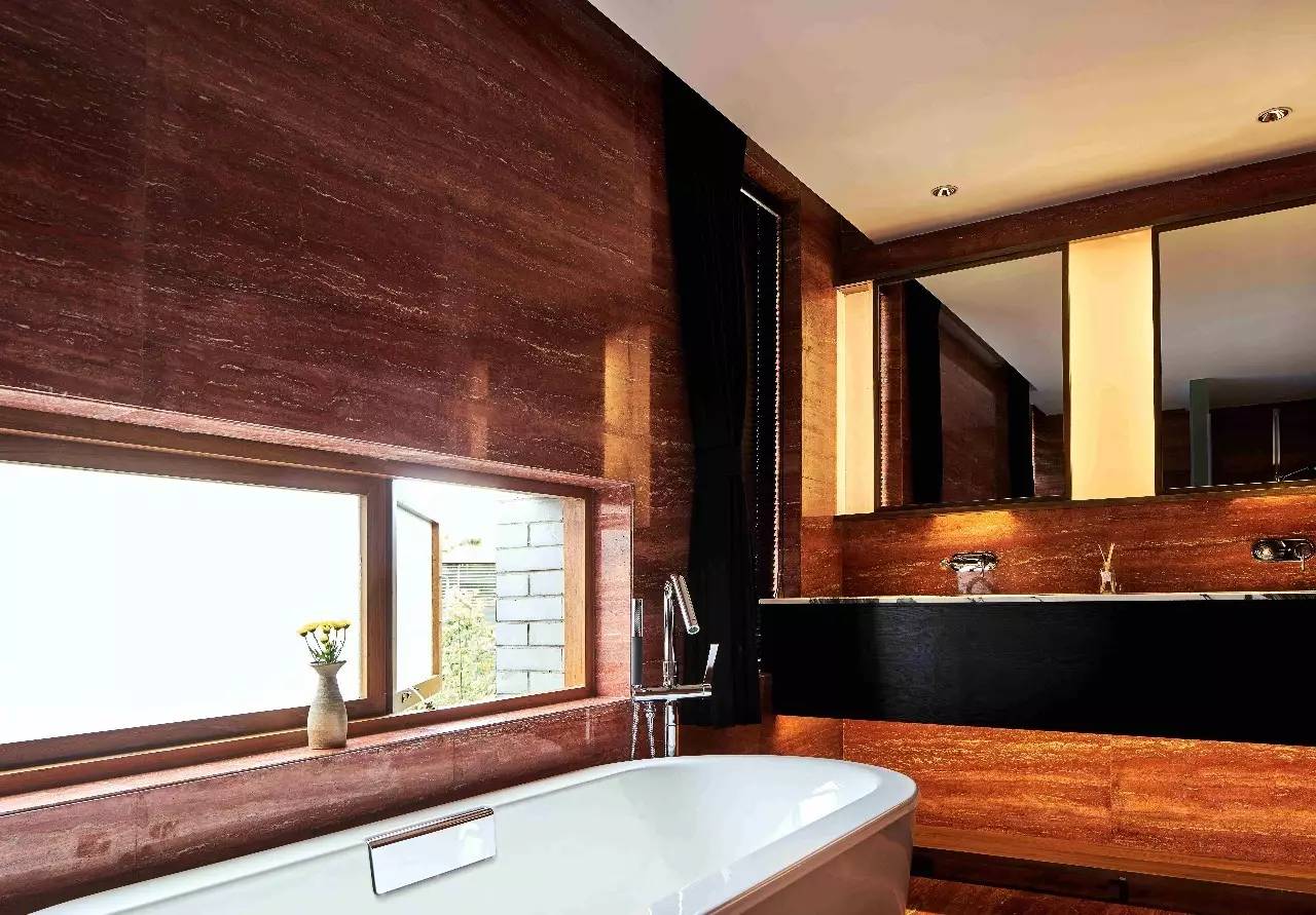 大理浥塵客舍，在山水間觀洱海日出望蒼山之巔