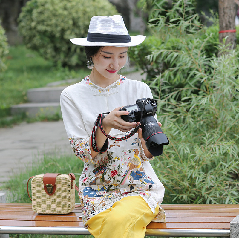 家佳樂文學(xué)亞麻刺繡復(fù)古唐裝圖片