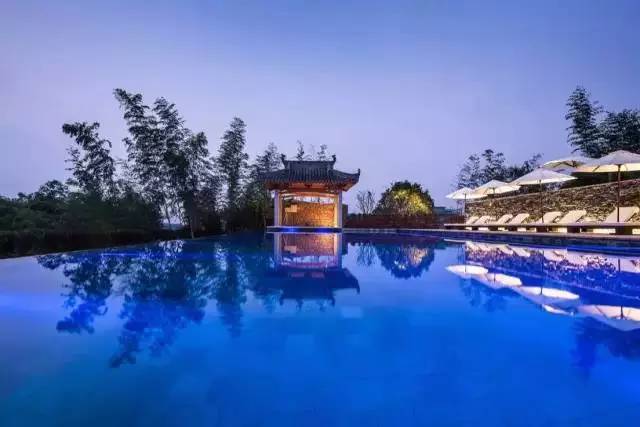 九華山德懋堂，九華山間打坐冥想清涼入心