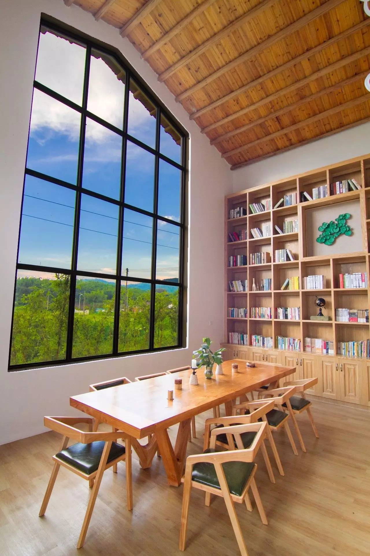 天堂山鄉(xiāng)愛樹民宿，古色古香的童話小鎮(zhèn)