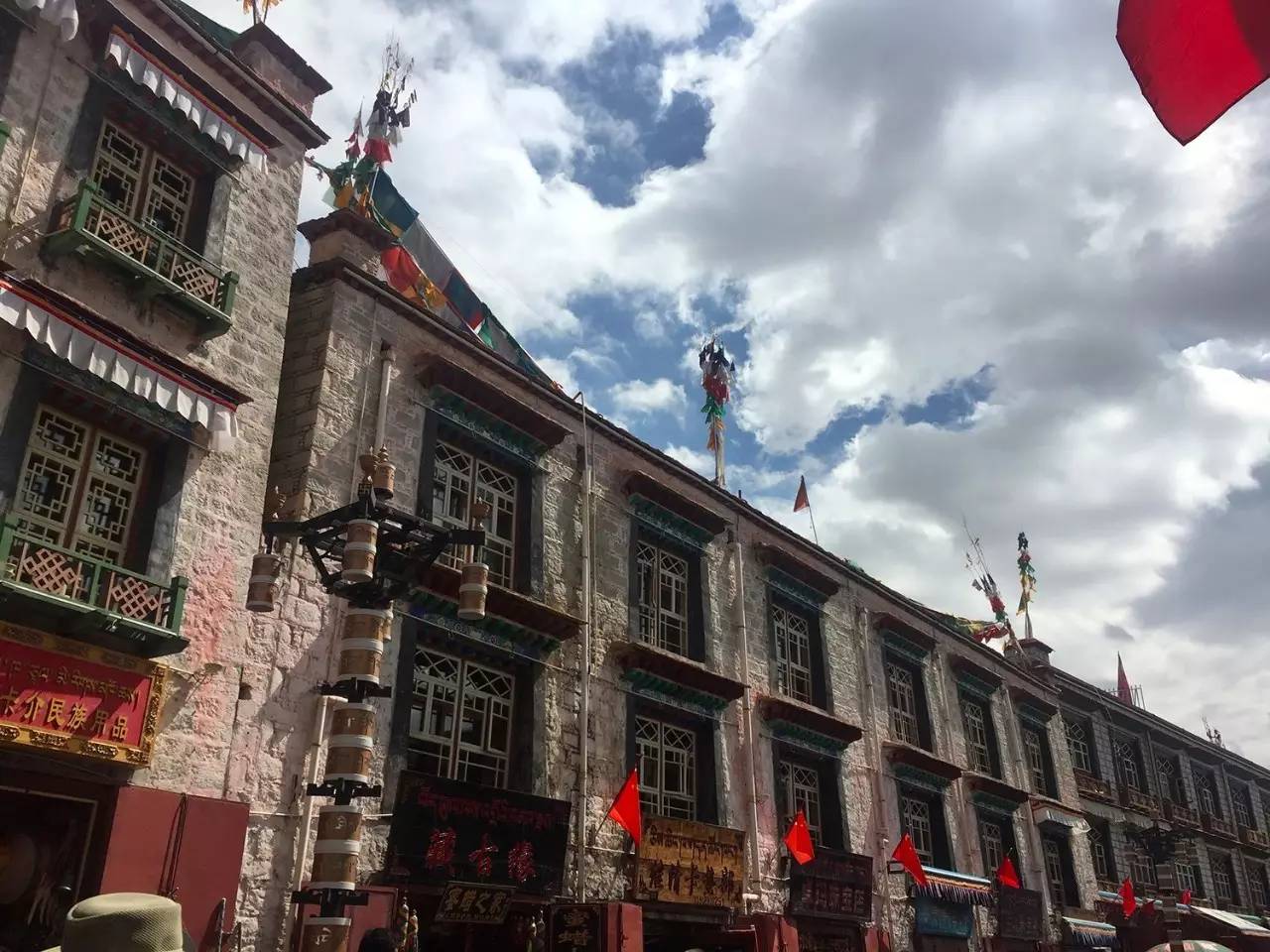 松贊拉薩曲吉林卡，用松贊的方式重走拉薩