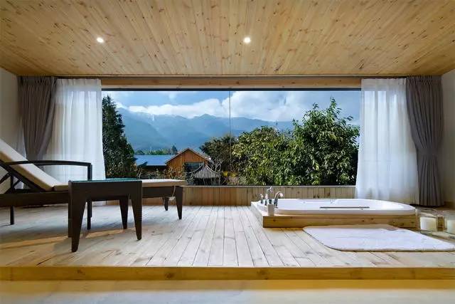 融居·銀箔泉，來(lái)銀箔泉邊喝茶看蒼山洱海