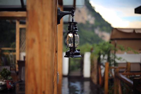 壹城一家，一座城一盞燈一個(gè)家在守候你