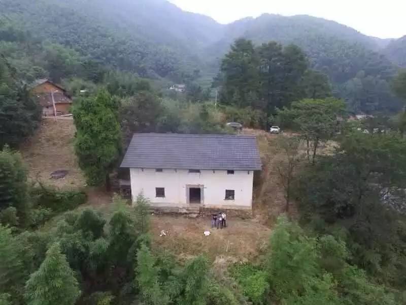 桐廬山中傳奇艾弗德堡藝社，打造一個藝術村落