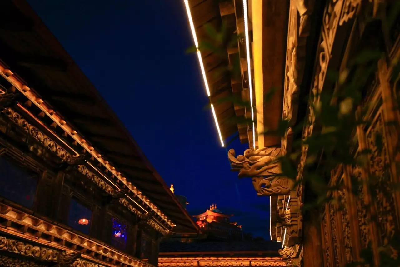 天空之城南杉藝術酒店，在月光之城尋找探索