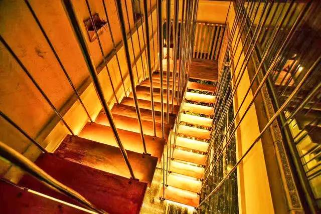 天空之城南杉藝術(shù)酒店，在月光之城尋找探索