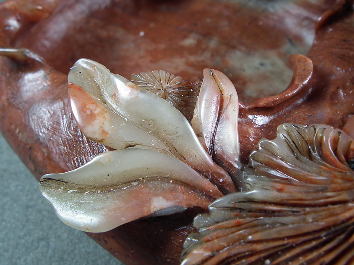 清代老紅壽山浮雕雙金魚(yú)荷葉金玉滿堂大水盂