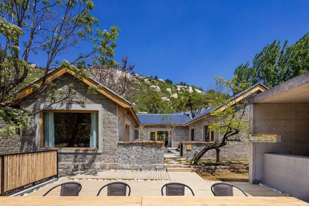 沂蒙山舍，呼吸大自然“臥聽松嘯 伴山而眠”