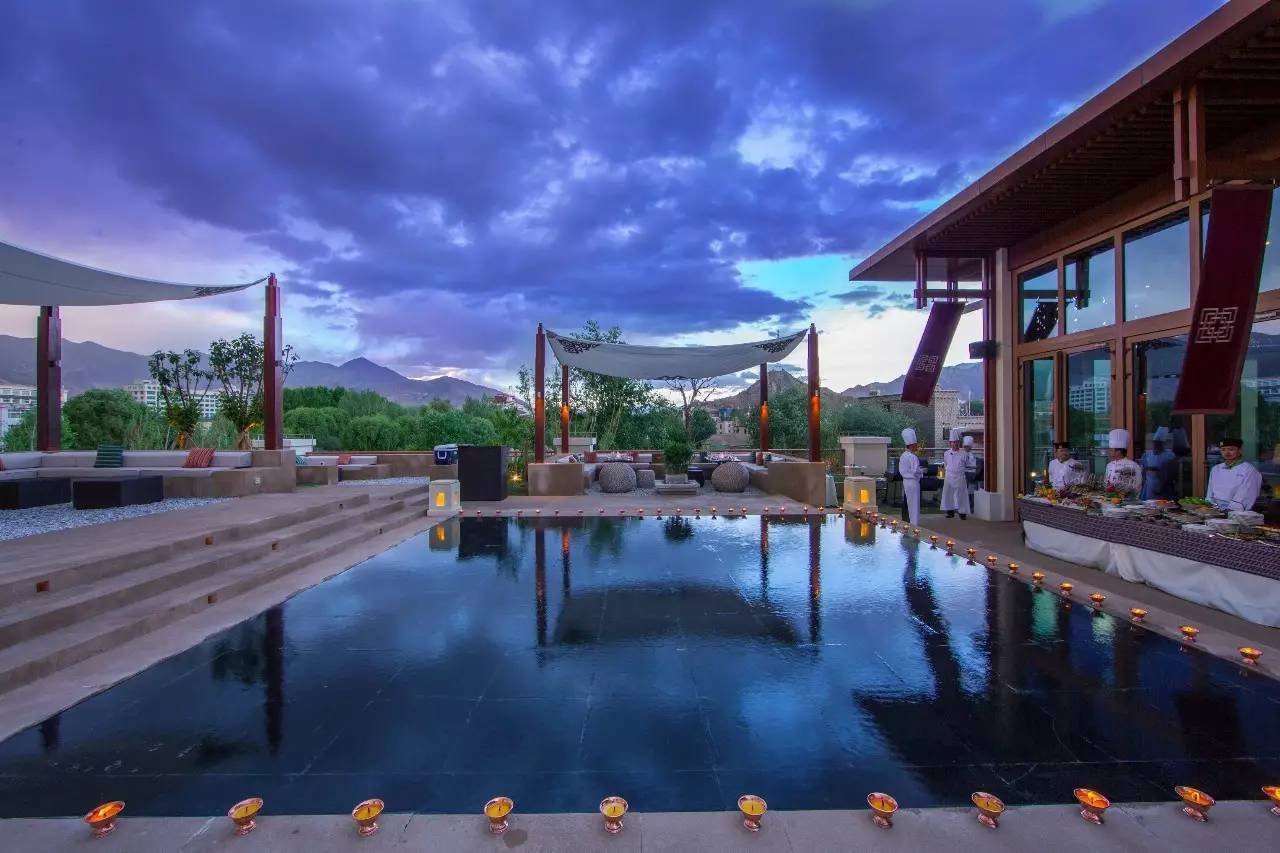 拉薩香格里拉酒店，睡在世界屋脊之上