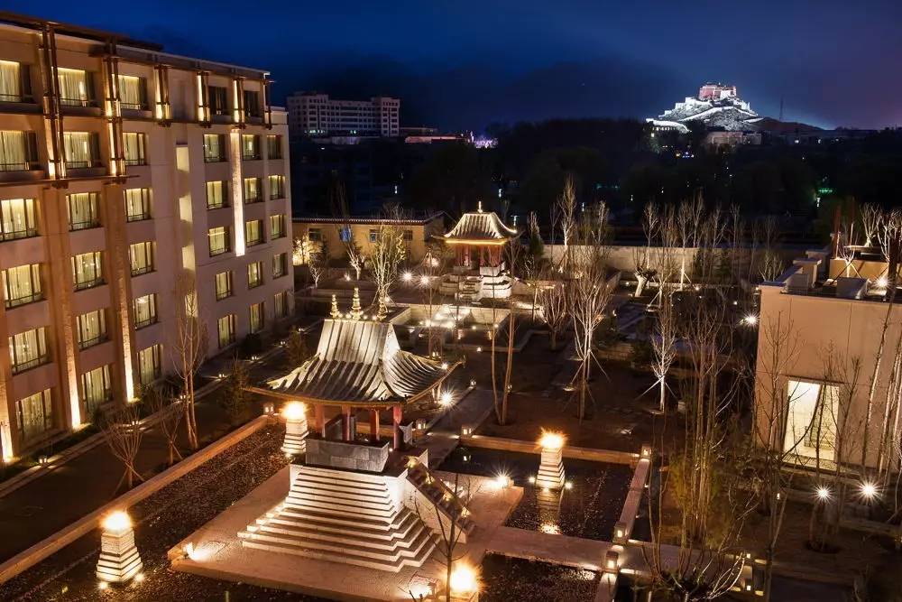 拉薩香格里拉酒店，睡在世界屋脊之上