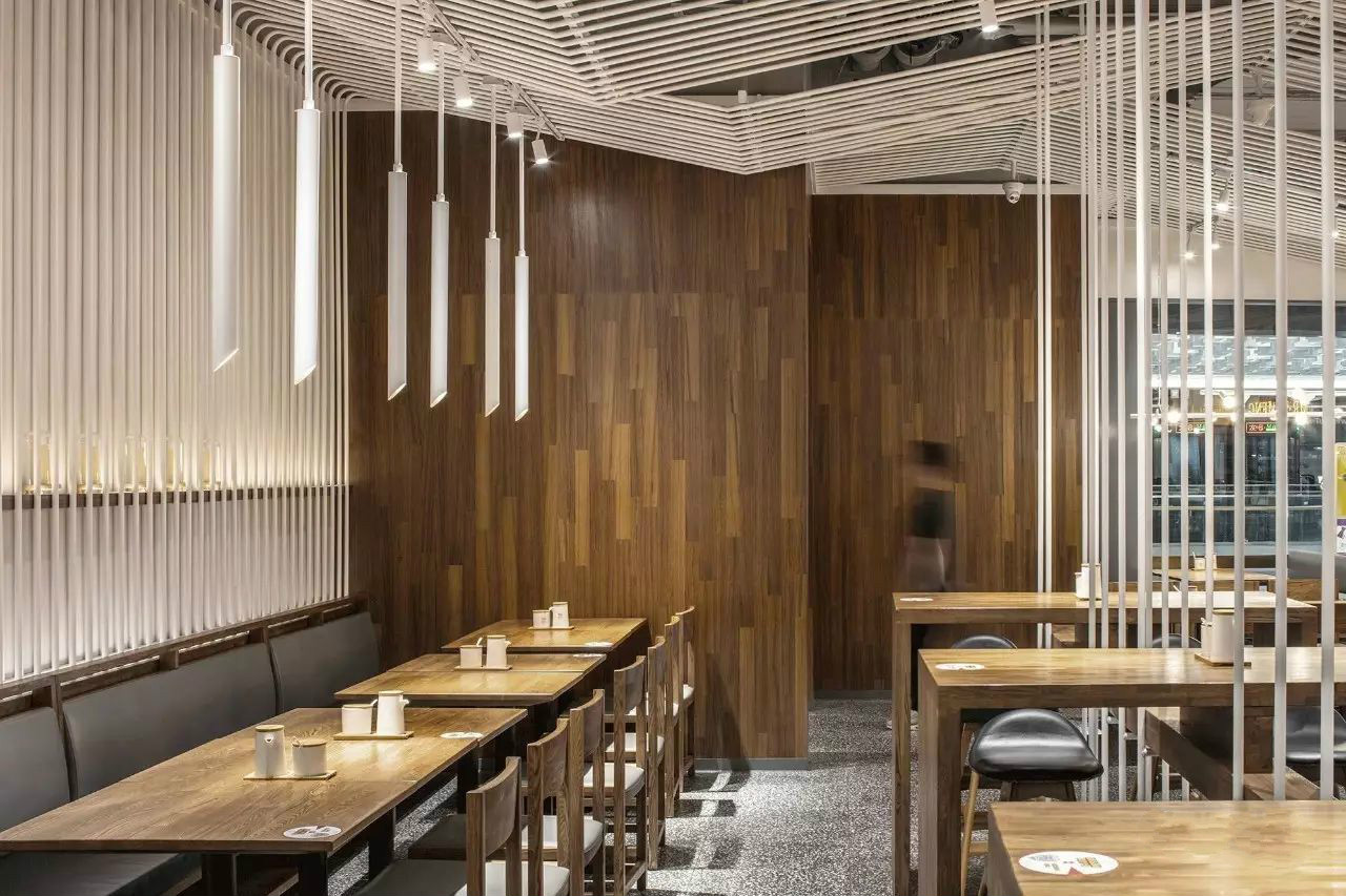 《孟非的小面》的餐廳裝修設(shè)計