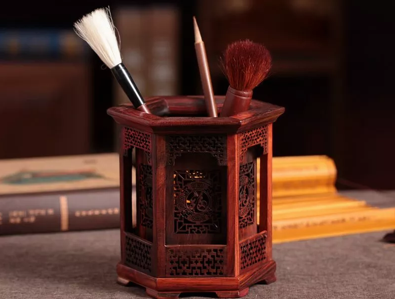 老撾大紅酸枝實(shí)木筆筒，紅木雕工藝品