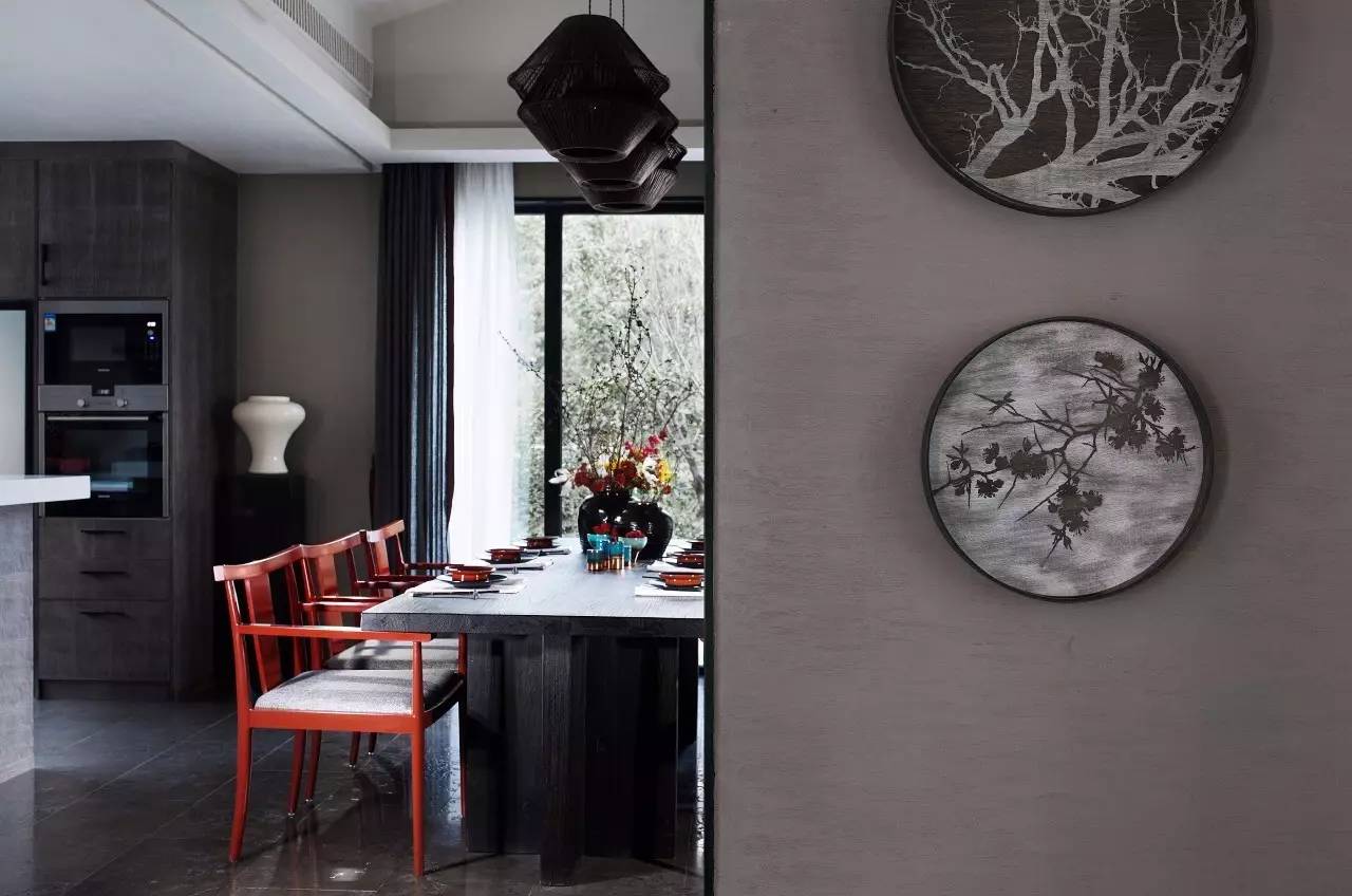 裝修設計：一個家佳樂文學的家?guī)淼捏@艷!