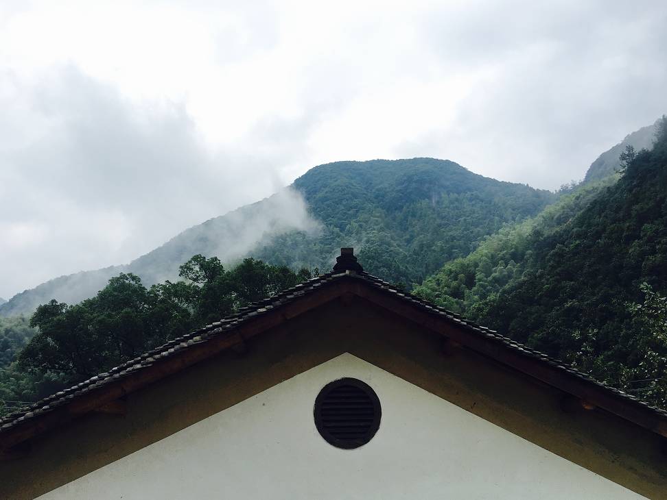 杭州·天方夜潭，給你一個(gè)「山脊之巔」的舞臺