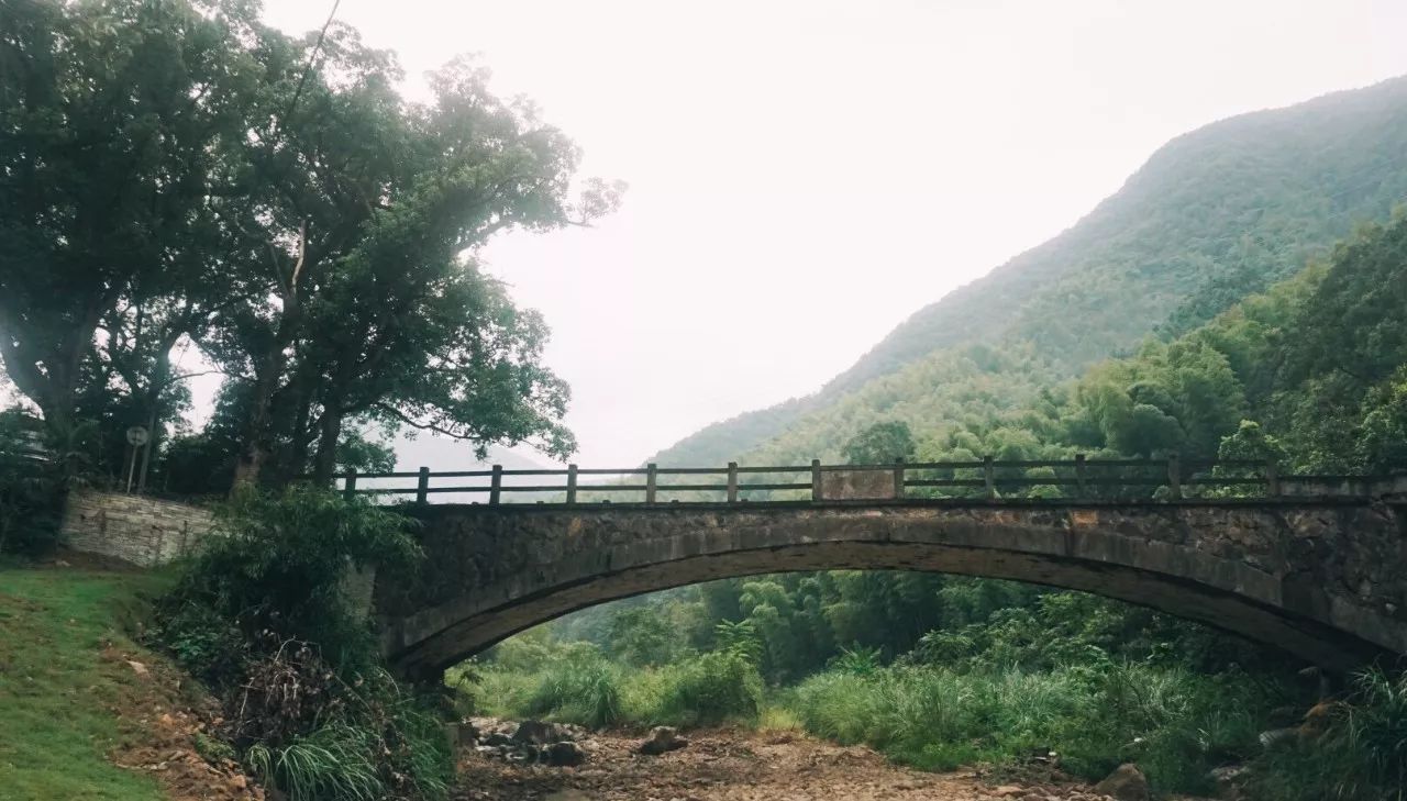 杭州·天方夜潭，給你一個(gè)「山脊之巔」的舞臺(tái)