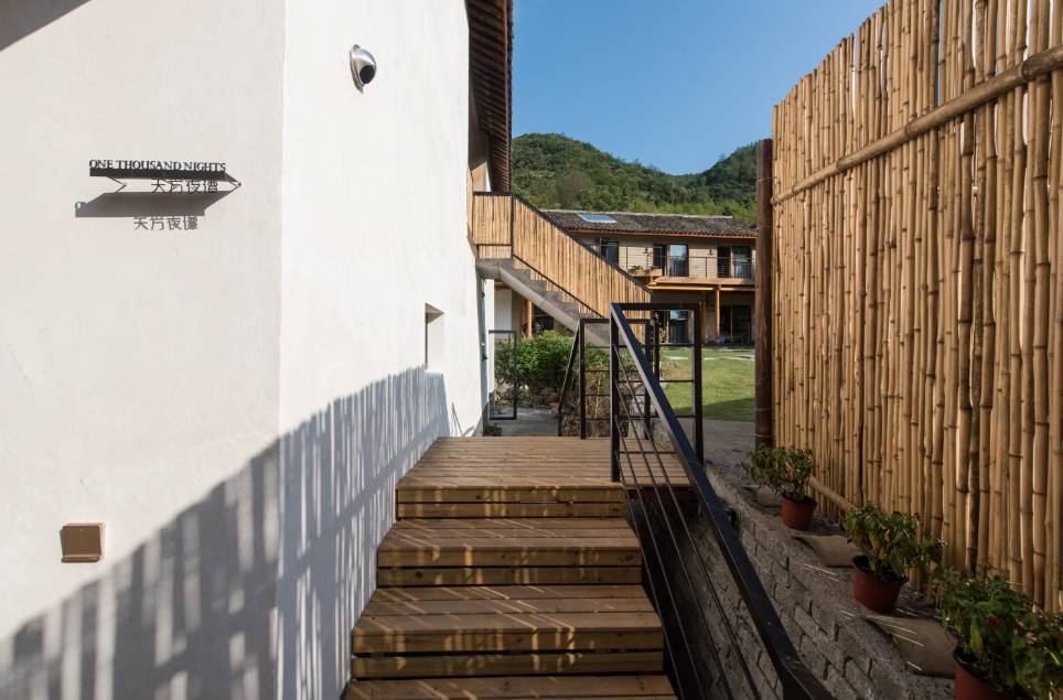 杭州·天方夜潭，給你一個「山脊之巔」的舞臺