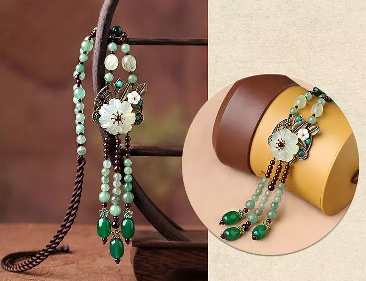 時(shí)尚家佳樂文學(xué)玉石項(xiàng)鏈精致古風(fēng)毛衣鏈?zhǔn)罪? src="/wenxue/d/file/bigpic/190404/04/13-1G001115010.png" style="height: 572px; width: 750px;" / data-bjSY="1VN2EI"><br / data-DCTi="b7nYPf">
	<img alt=