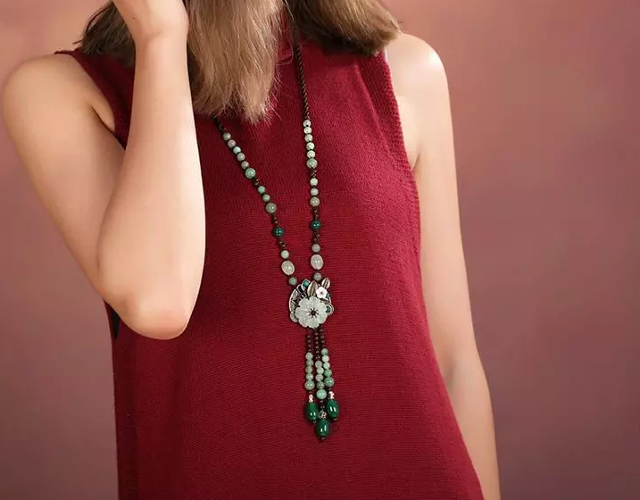 時(shí)尚家佳樂文學(xué)玉石項(xiàng)鏈精致古風(fēng)毛衣鏈?zhǔn)罪? src="/wenxue/d/file/bigpic/190404/04/13-1G001115009.png" style="height: 610px; width: 750px;" / data-Cnuv="nwkAhu"><br / data-6xir="E0QHD9">
	<img alt=