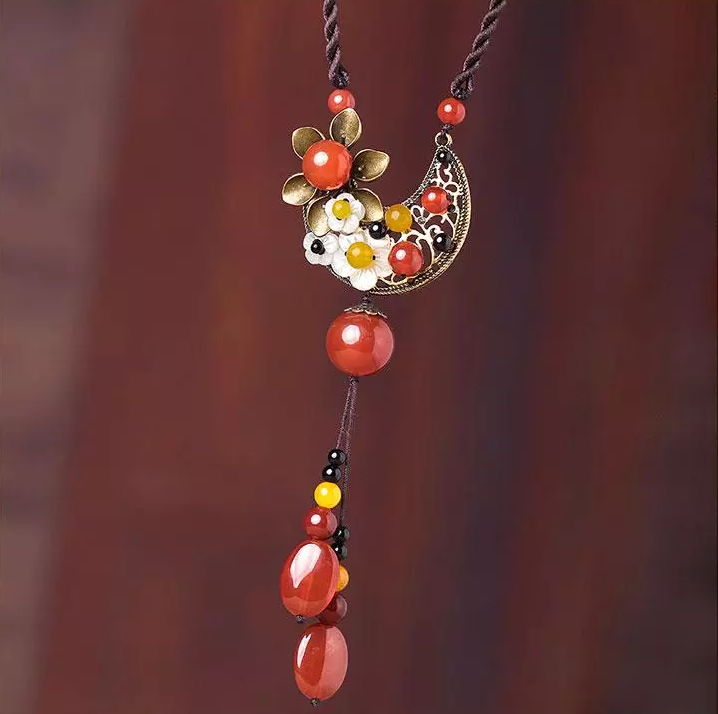 家佳樂文學(xué)紅瑪瑙吊墜復(fù)古大氣毛衣鏈時(shí)尚項(xiàng)鏈?zhǔn)罪? src="/wenxue/d/file/bigpic/190404/04/13-1G001120R3.png" style="height: 696px; width: 750px;" / data-EStJ="fgkSXt"><br / data-q8ss="v2M3AP">
	<img alt=