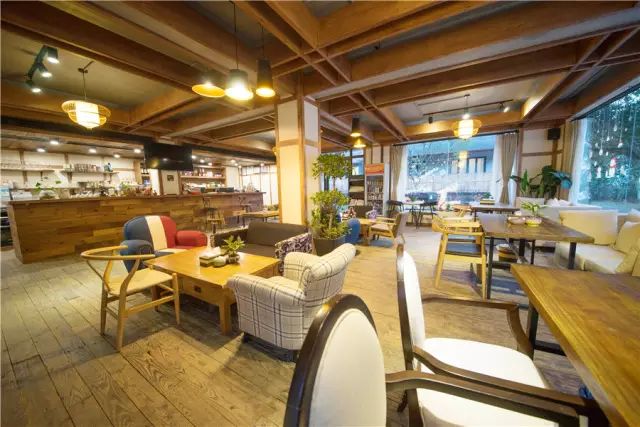 杭州·一色山墅，滿覺隴的月色喝茶散步都是雅事