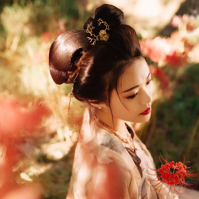 家佳樂文學彼岸花開唯美古風女子頭像