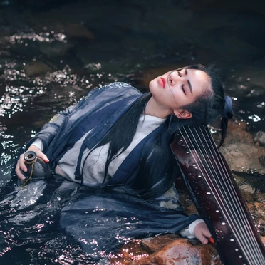 霸氣唯美家佳樂文學(xué)古風(fēng)真人女子頭像