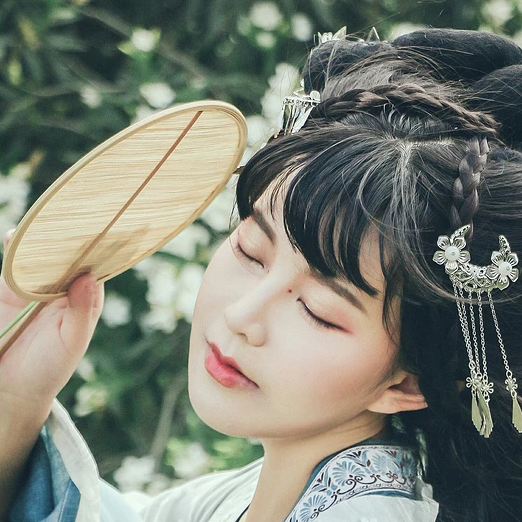 小清新唯美花朵頭像，家佳樂文學(xué)古風(fēng)真人女子頭像