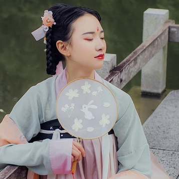 小清新唯美可愛(ài)頭像，家佳樂(lè)文學(xué)古風(fēng)真人女子頭像