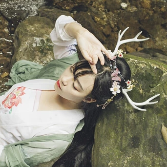 時(shí)尚家佳樂文學(xué)唯美古風(fēng)少女真人頭像