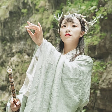 時(shí)尚家佳樂文學(xué)唯美古風(fēng)少女真人頭像