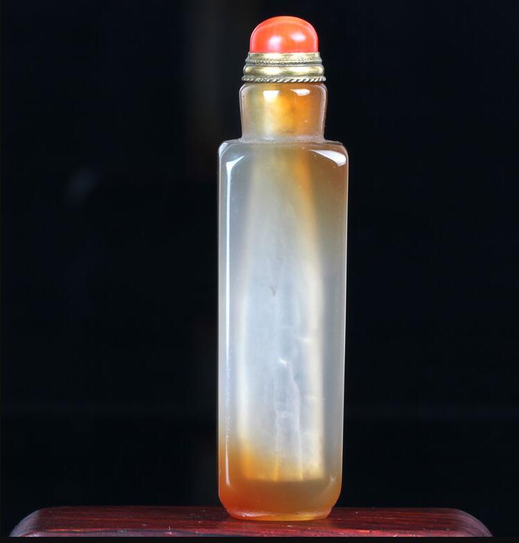 瑪瑙鼻煙壺，帝王心頭的玩物