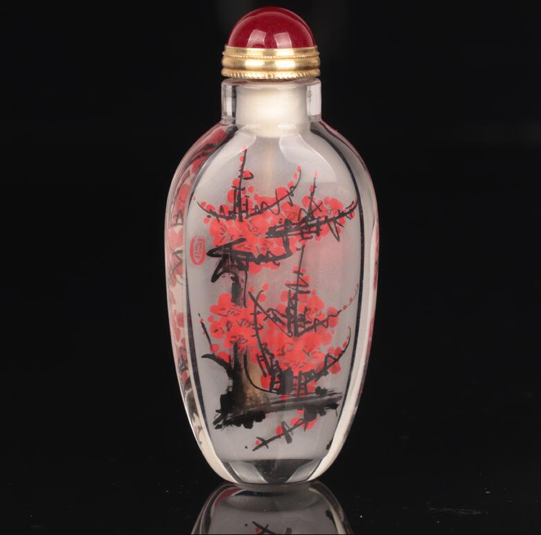 內(nèi)畫鼻煙壺，壺中天地間掌心中國美