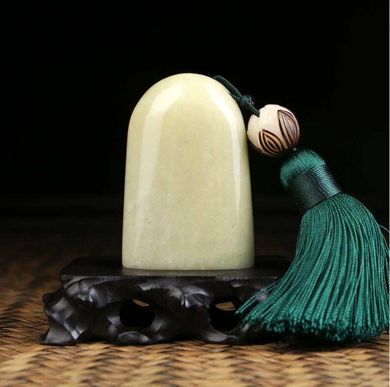 青田石印章，一小方卻有天地藏