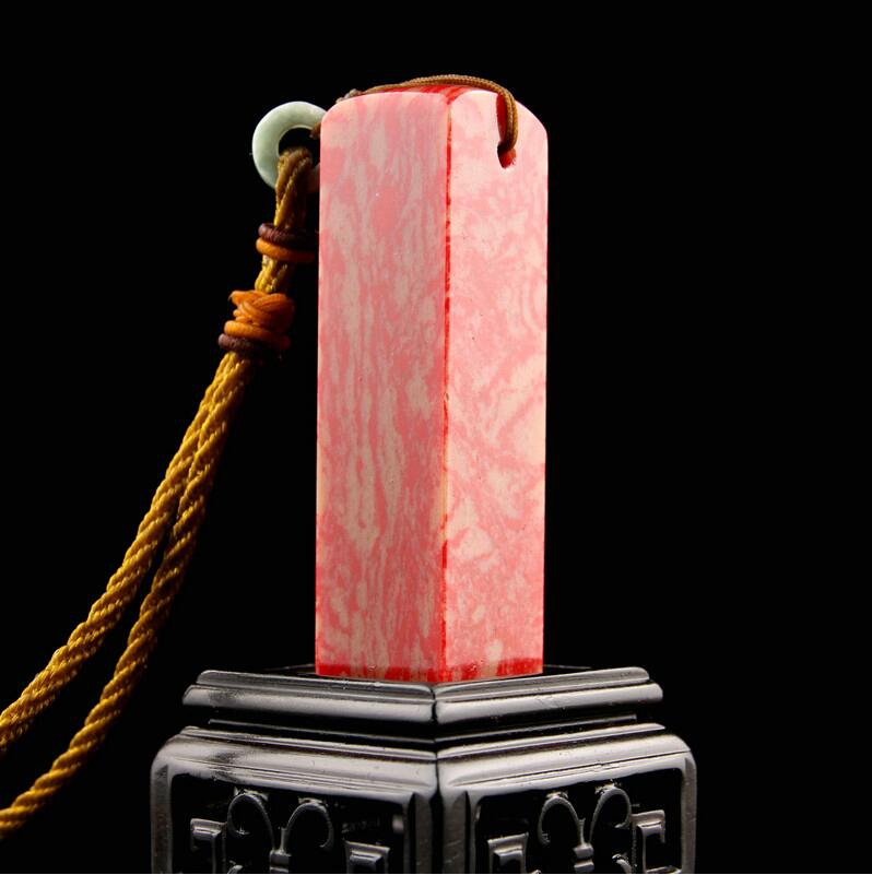 雞血石印章，人世間祥瑞之物