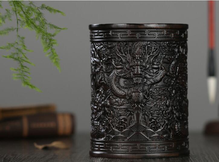 紅木筆筒，書房中不可或缺的瑰寶