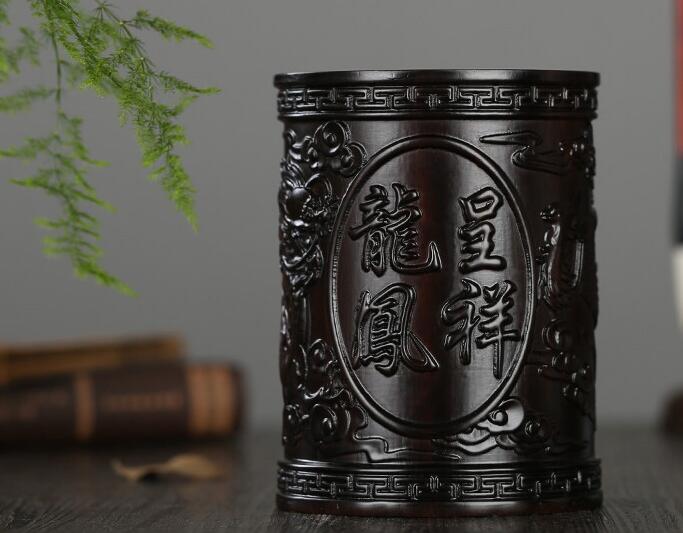 紅木筆筒，書房中不可或缺的瑰寶