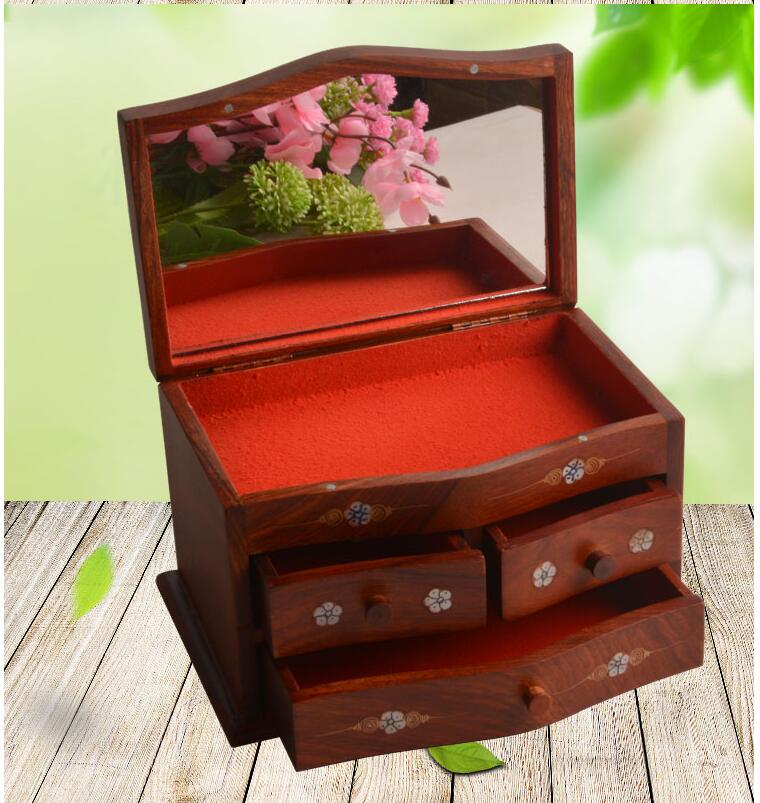 梳妝盒，紅妝待嫁閨閣意