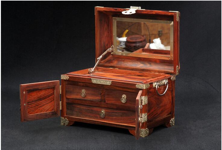 梳妝盒，紅妝待嫁閨閣意